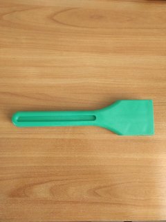 Лопатка для остекления пластиковая с пластиковой ручкой GREENTEQ